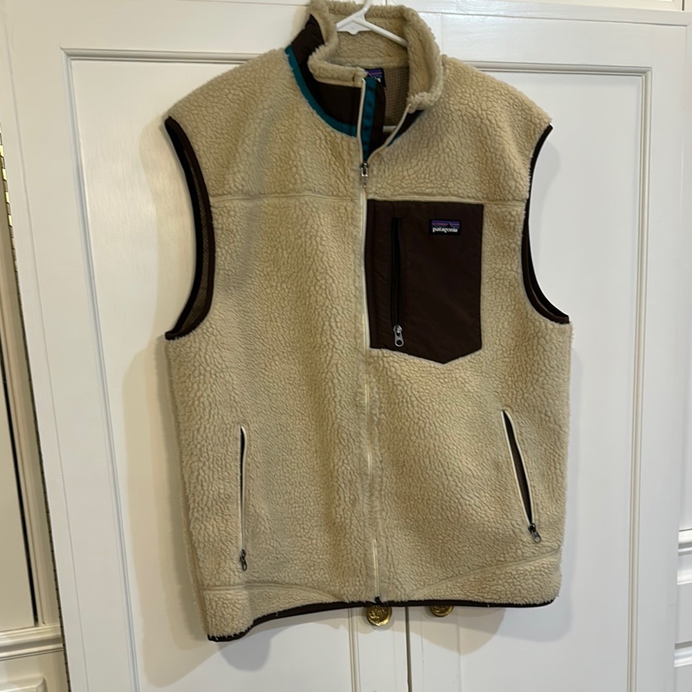 Patagonia Men's Cream Sherpa Fleece Vest